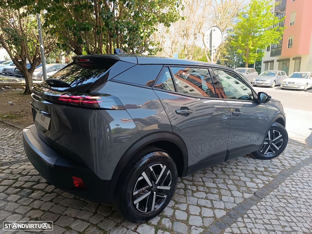 Peugeot 2008 1.2 PureTech Active Pack - 3