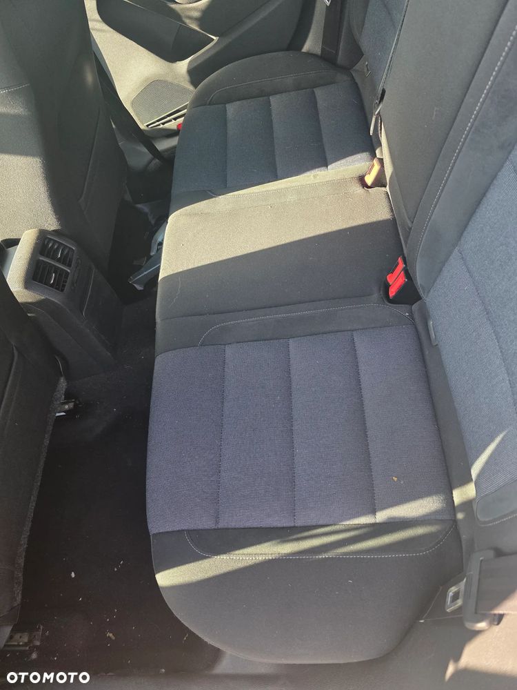 Volkswagen Golf - 14