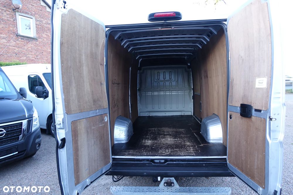 Peugeot Boxer 3-osobowy L4H2 najdłuższy - 12
