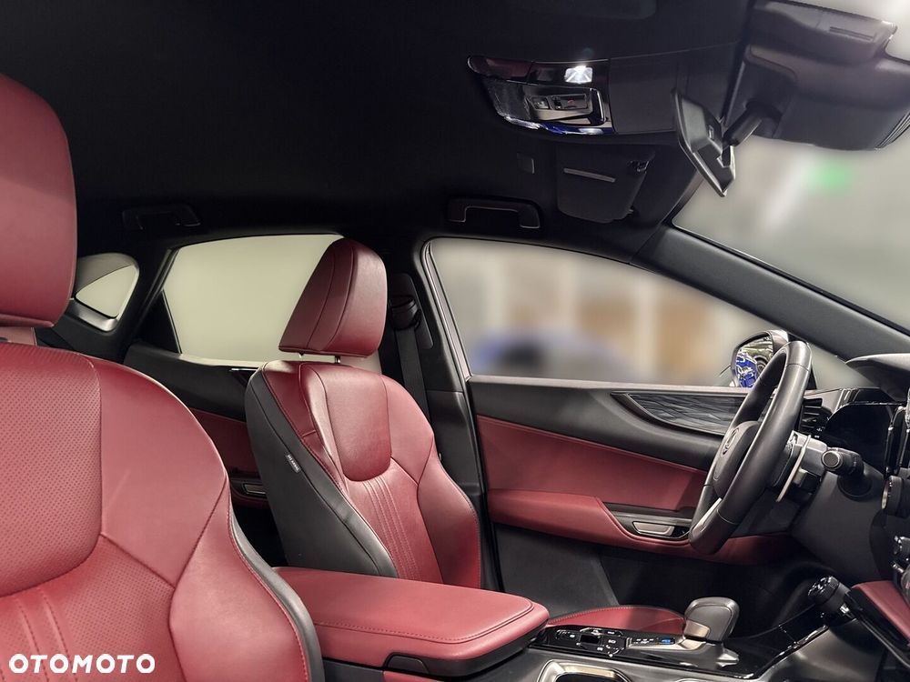 Lexus NX 350h Business AWD - 26