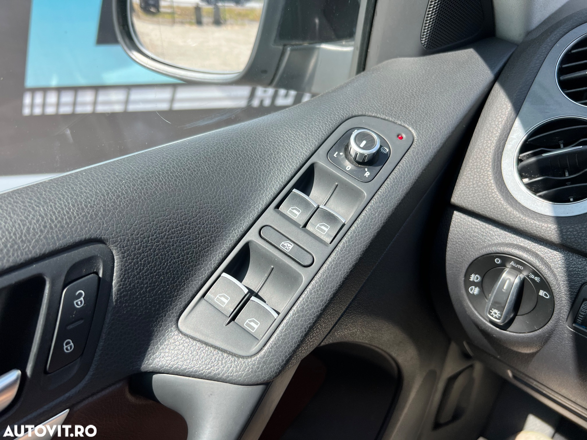 Volkswagen Tiguan 2.0 TDI 4Motion Sport & Style - 23