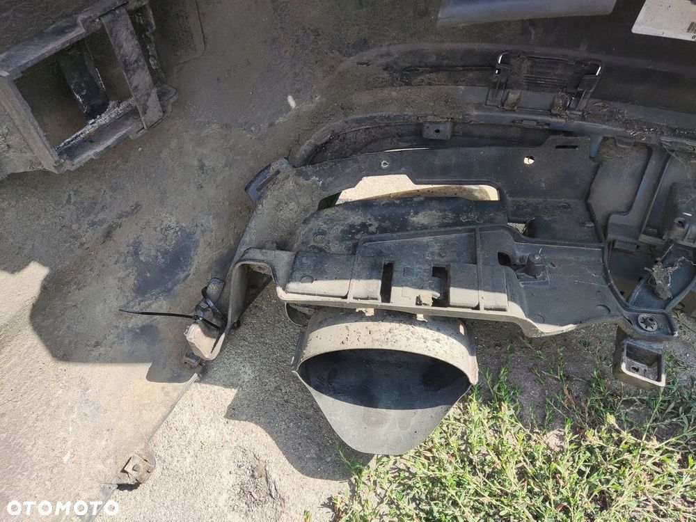 MERCEDES W212 AMG ZDERZAK TYLNY TYŁ SEDAN 792 - 13