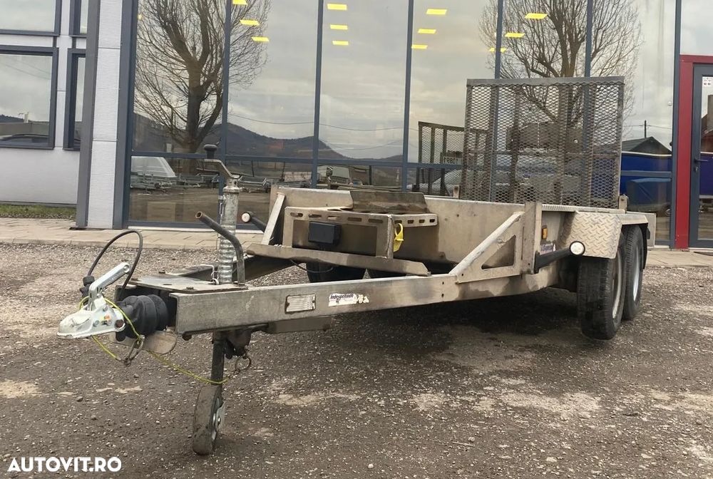 Alta Remorca Transport utilaje  2 axe 2700 kg 2,5m/1.25m - 2