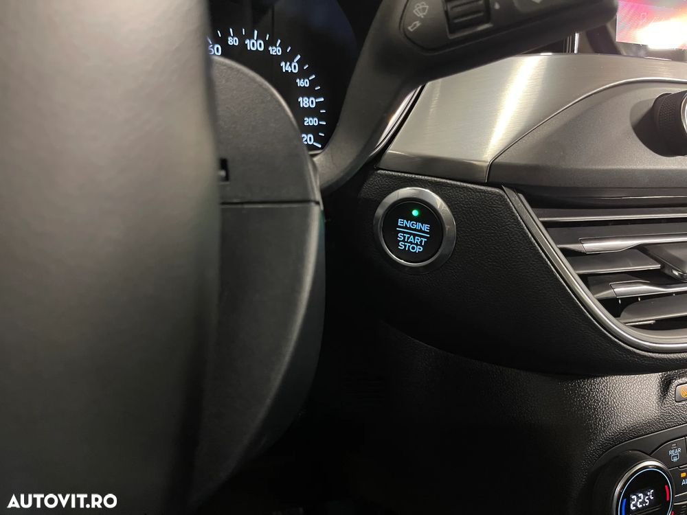 Ford Focus 1.5 EcoBlue Titanium - 24