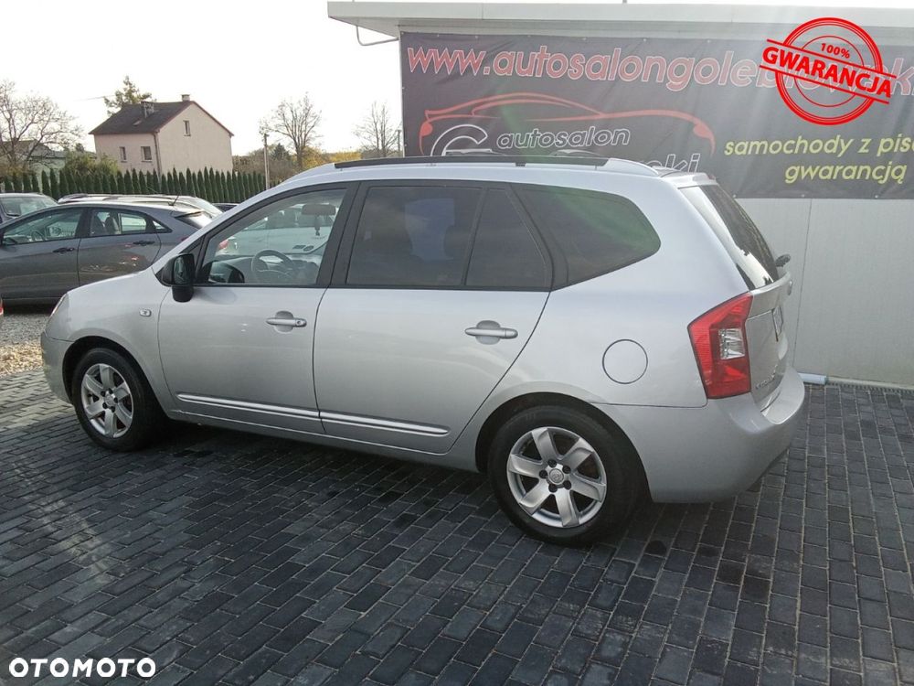 Kia Carens - 13