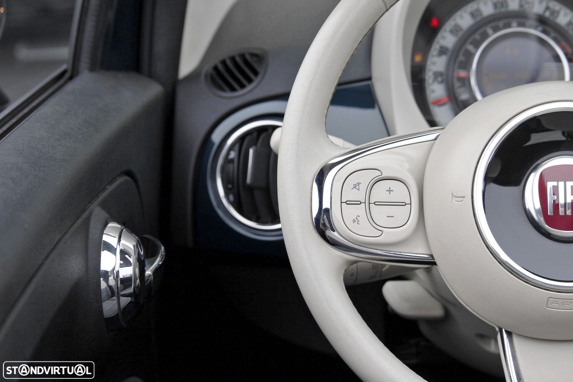 Fiat 500C 1.0 Hybrid Lounge - 31