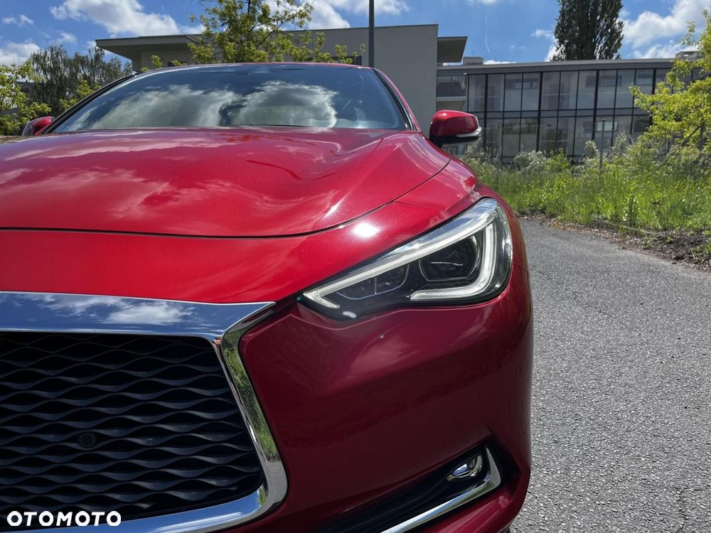 Infiniti Q60 - 10