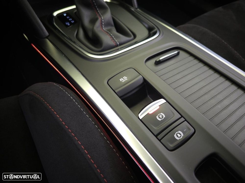 Renault Mégane TCe 300 GPF EDC R.S. TROPHY - 28