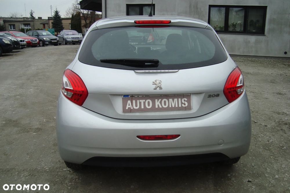 Peugeot 208 - 7