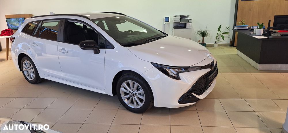 Toyota Corolla 1.8 HSD Business - 1