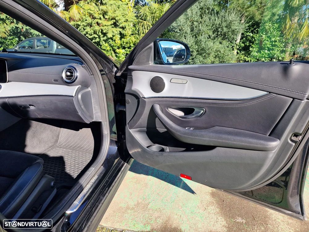 Mercedes-Benz E 300 de AMG Line - 18