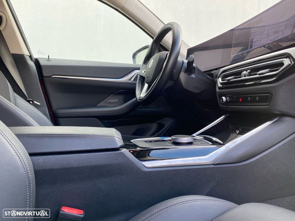 BMW i4 eDrive40 — fotografia 13
