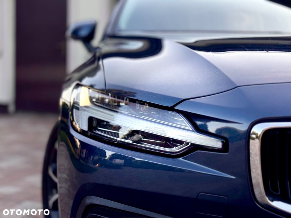 Volvo V60 B3 B DKG Momentum Pro - 10