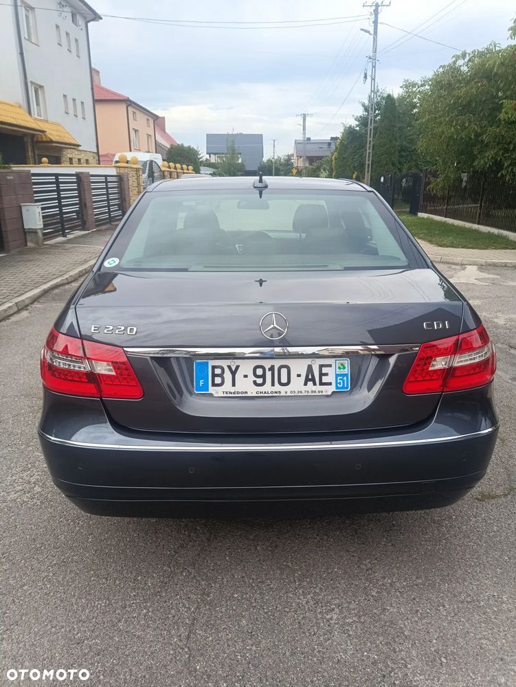 Mercedes-Benz Klasa E 220 CDI DPF BlueEFFICIENCY 7G-TRONIC - 6