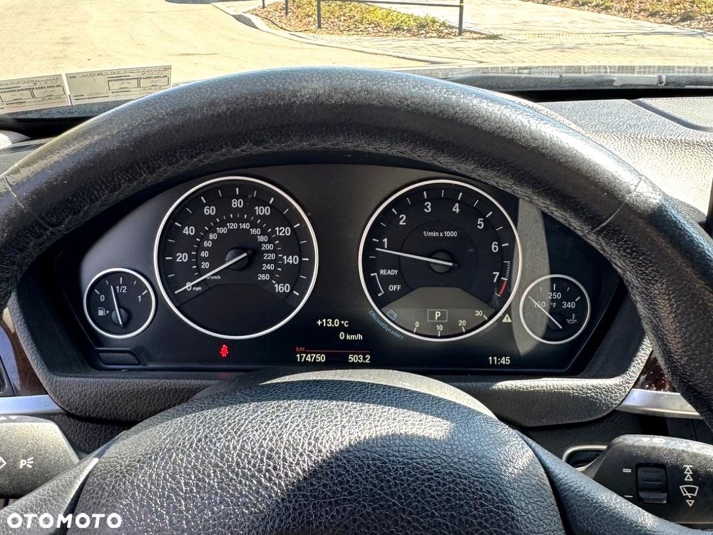 BMW Seria 3 328i xDrive - 14