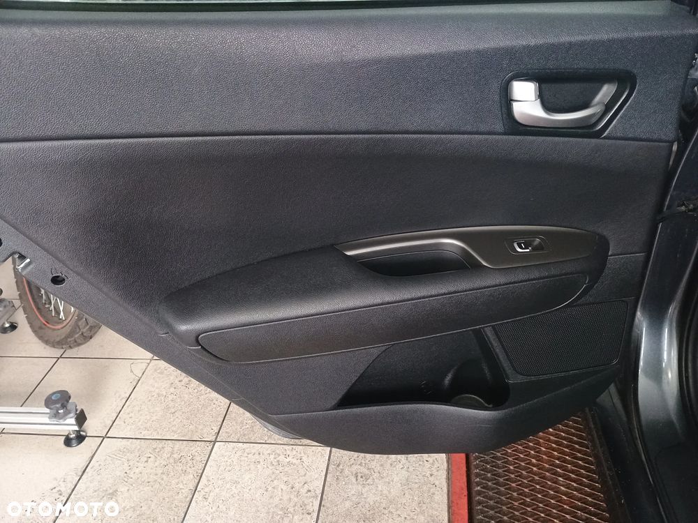 Kia Optima - 5