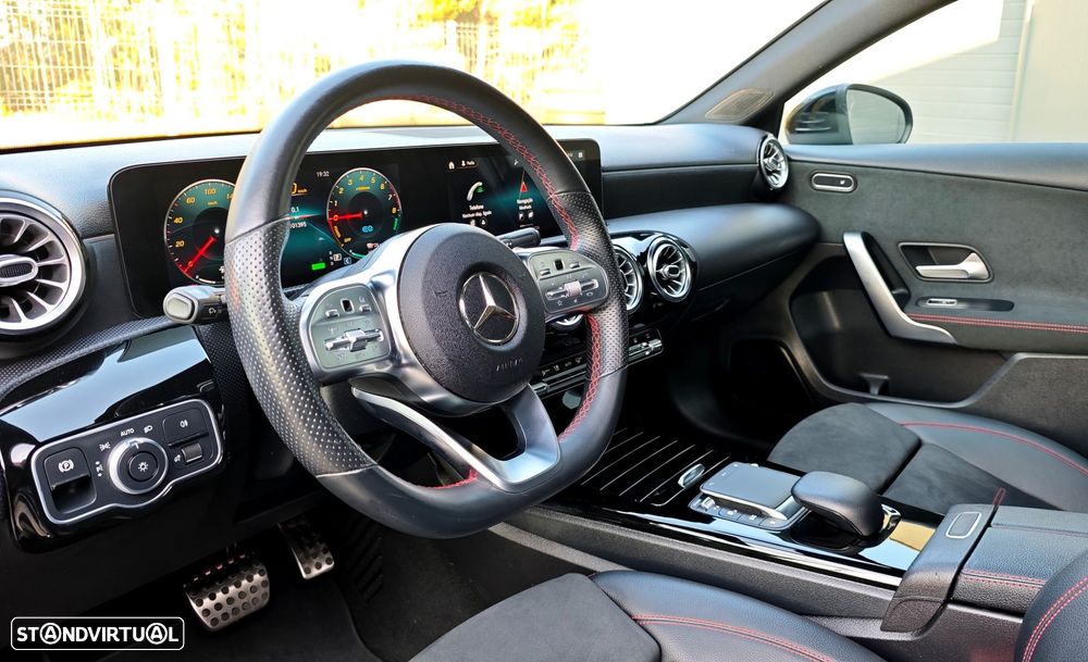 Mercedes-Benz A 250 - 11