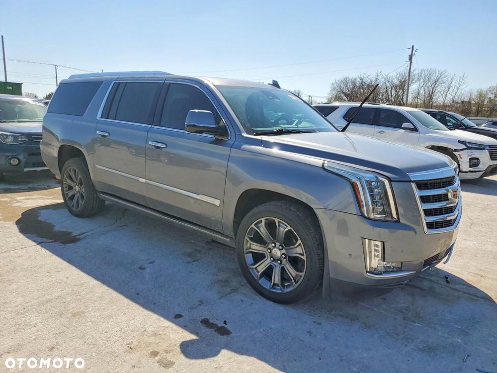 Cadillac Escalade ESV 6.2 V8 AWD AT Premium - 3