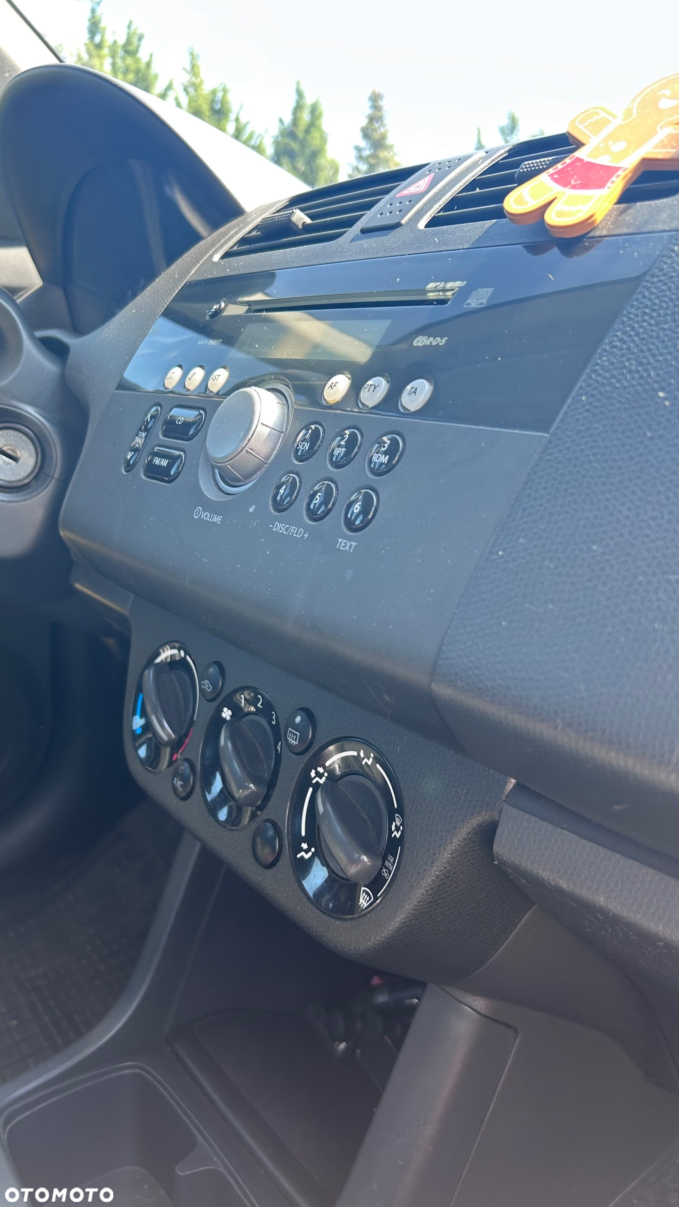 Suzuki Swift - 6
