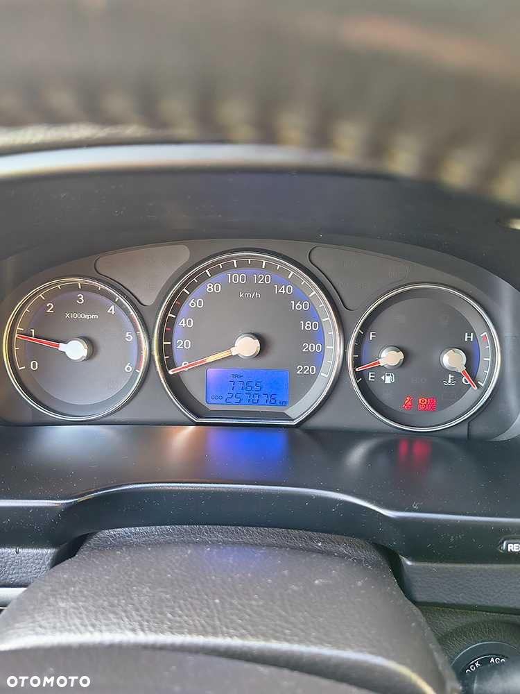 Hyundai Santa Fe - 6