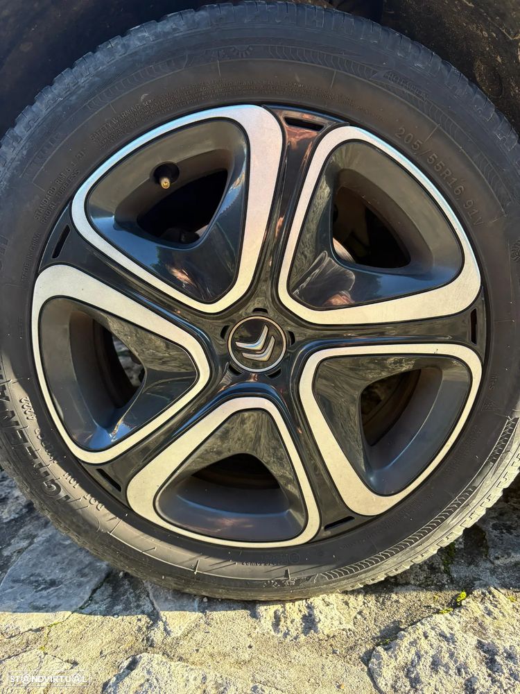 Citroën C3 Pure Tech Shine - 16