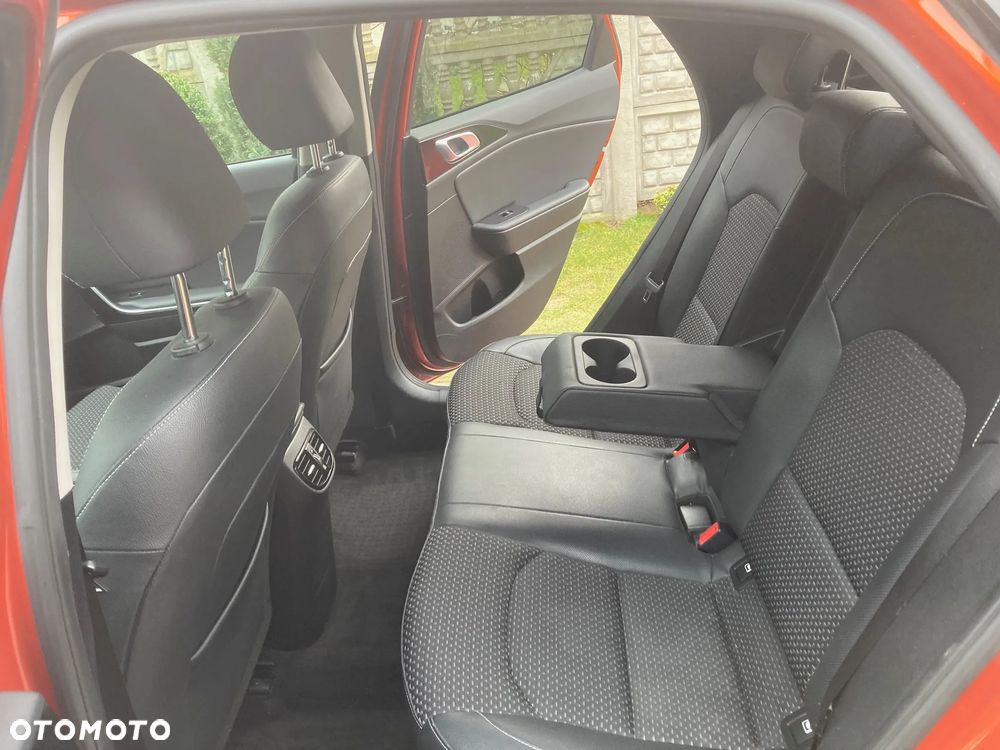 Kia XCeed 1.5 T-GDI Business Line DCT - 26