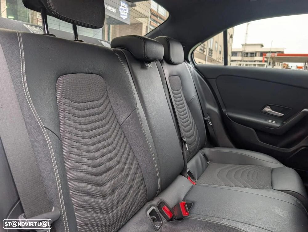 Mercedes-Benz A 250 Limousine e 8G-DCT Progressive - 14