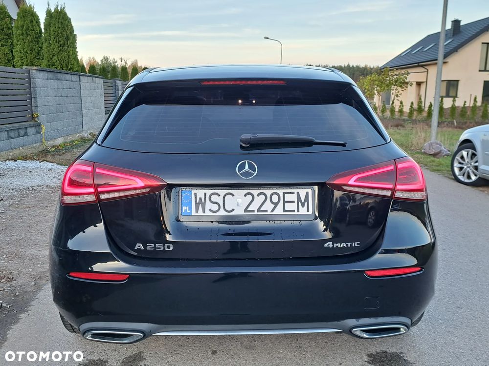 Mercedes-Benz Klasa A 250 4-Matic 7G-DCT - 21