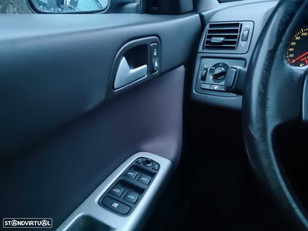 Volvo S40 2.0 D Sport - 17