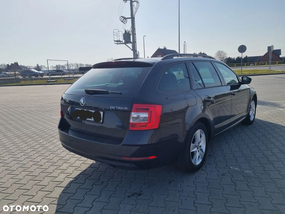 Skoda Octavia 1.6 TDI Ambition - 5