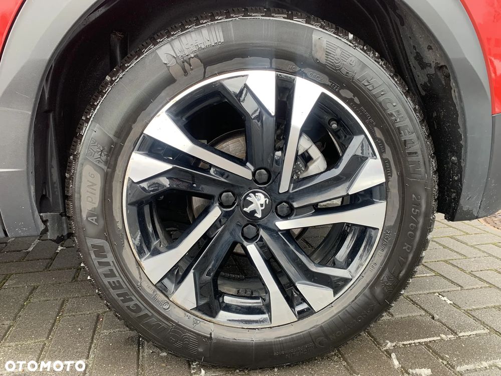 Peugeot 2008 PureTech 130 Allure S&S EAT8 - 22