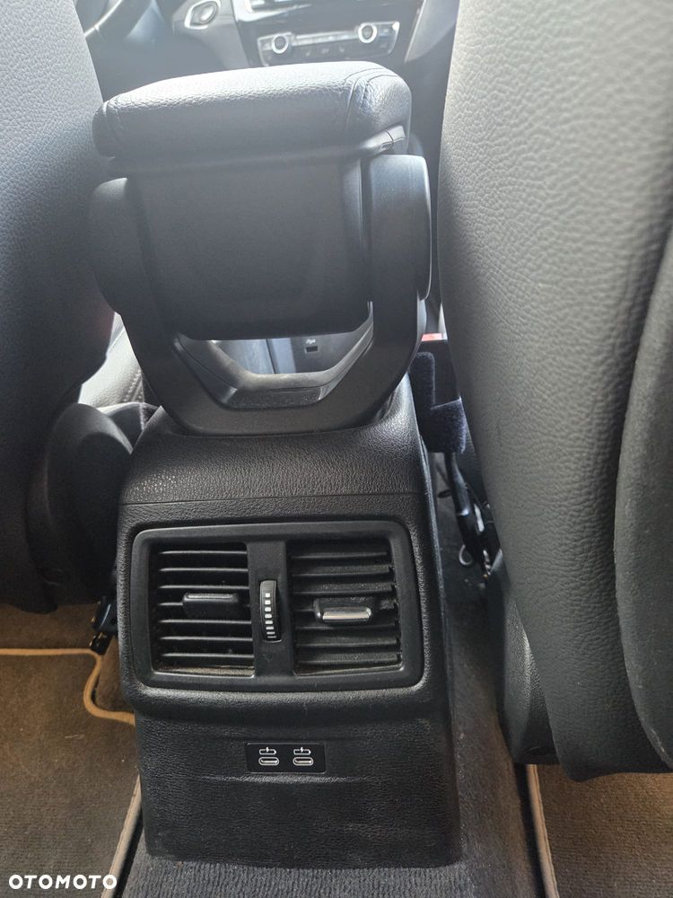 BMW X1 sDrive18i xLine - 14