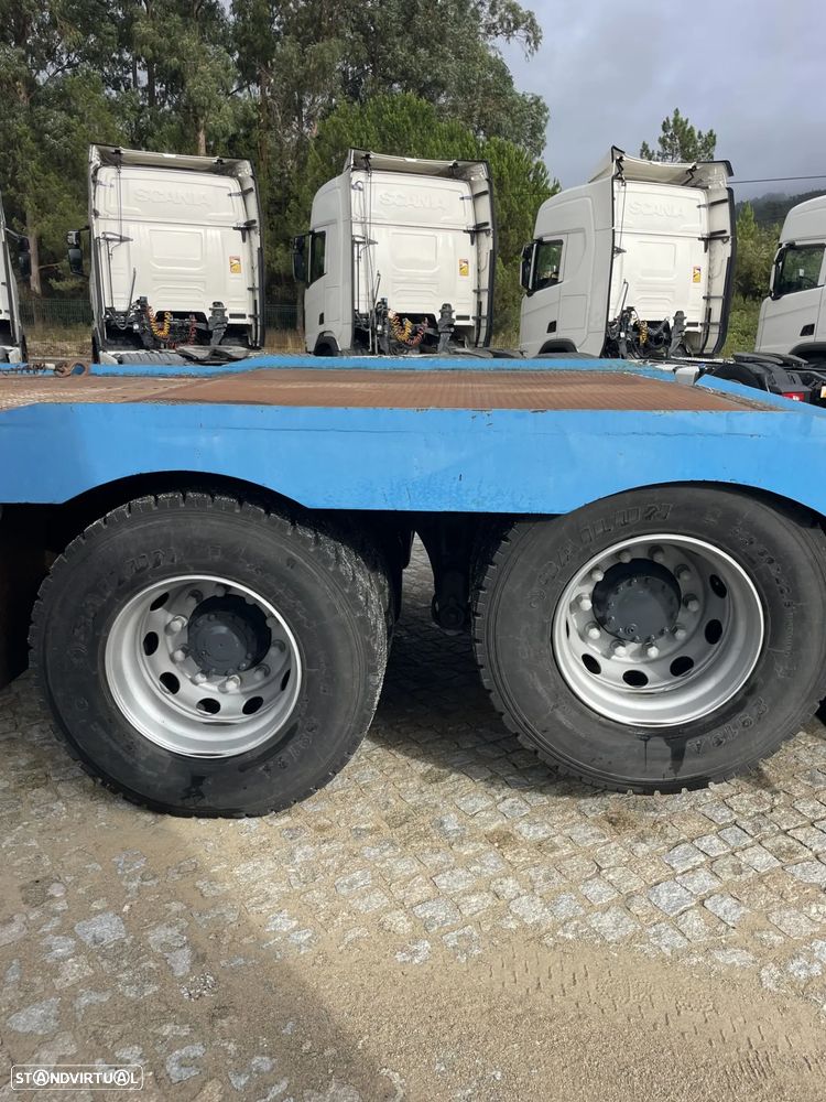 Renault Premium 370 / 6x2 - Porta Maquinas - 4