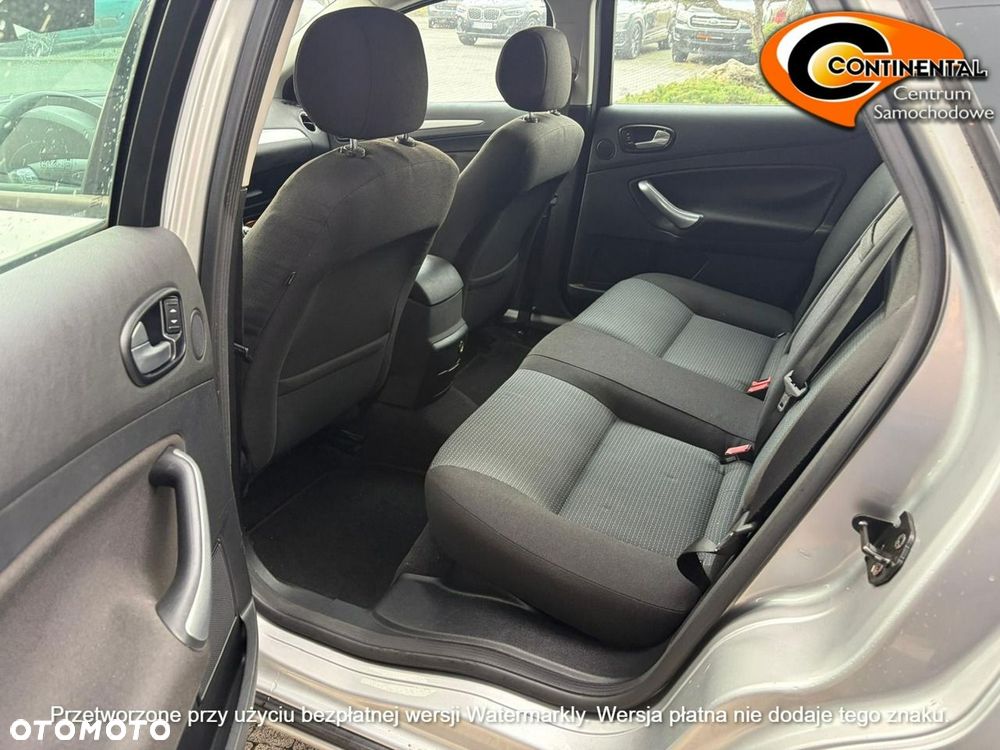 Ford Mondeo - 8