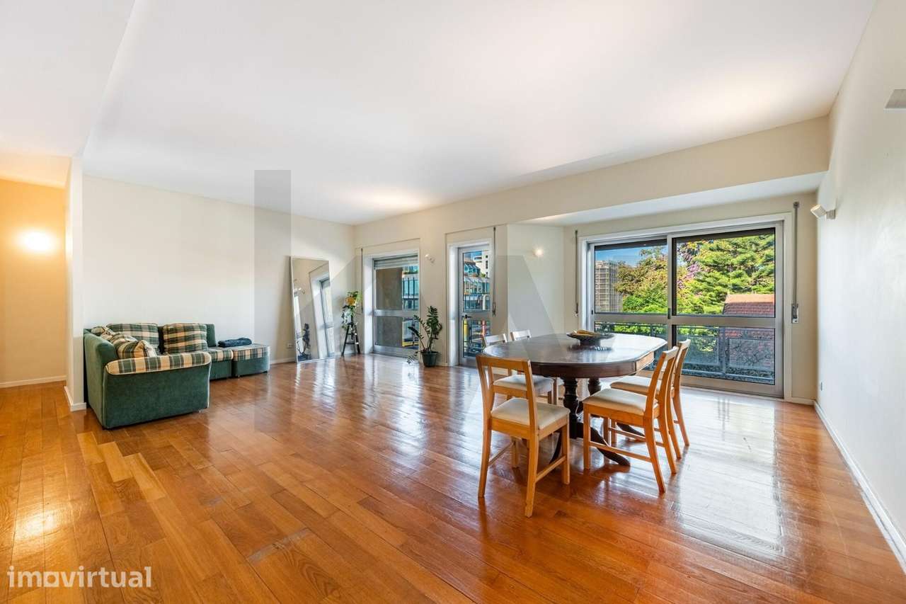 Apartamento T3 com 131 m2 na Avenida da Boavista - Grande imagem: 2/38