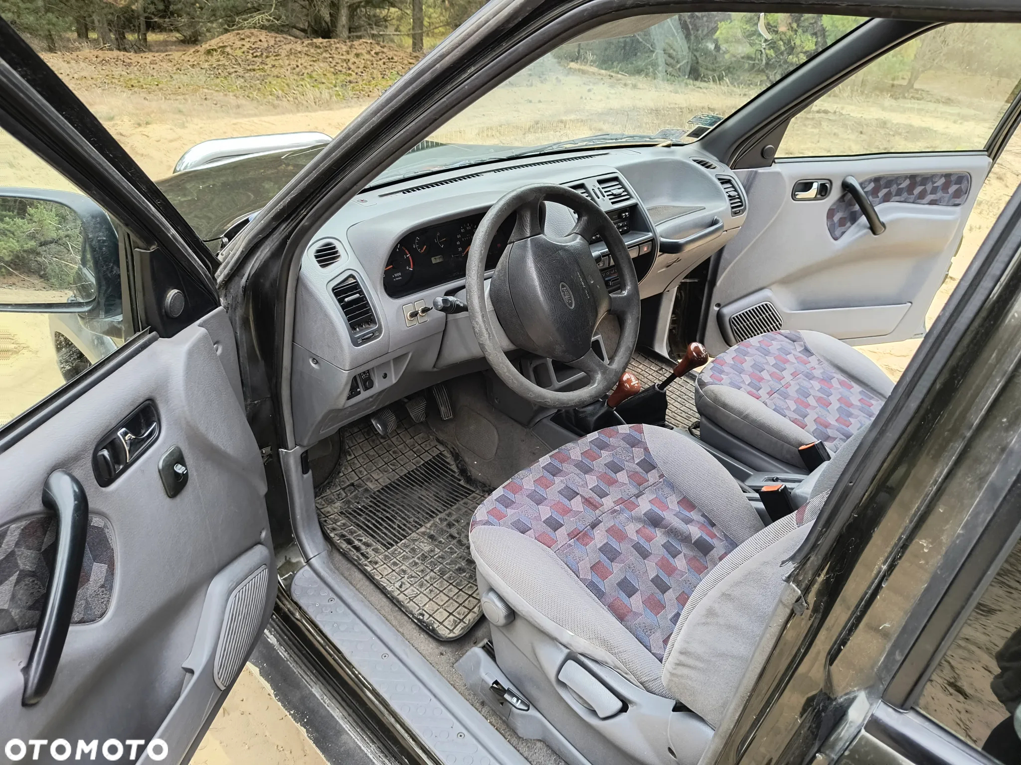 Ford Maverick 2.7 TD GLS - 8