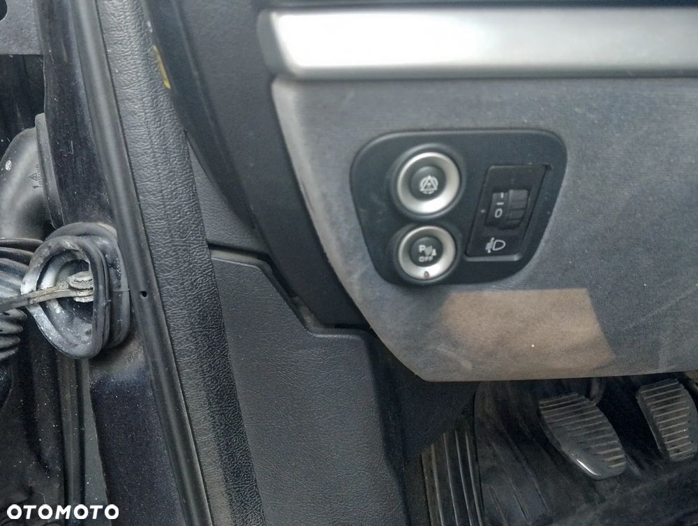 Peugeot 807 2.0 HDi Premium - 26