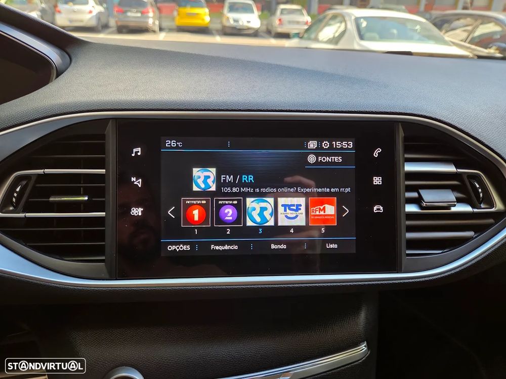 Peugeot 308 1.2 PureTech Allure EAT8 - 44