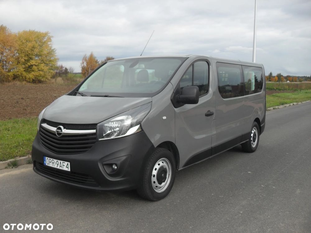 Opel Vivaro - 1