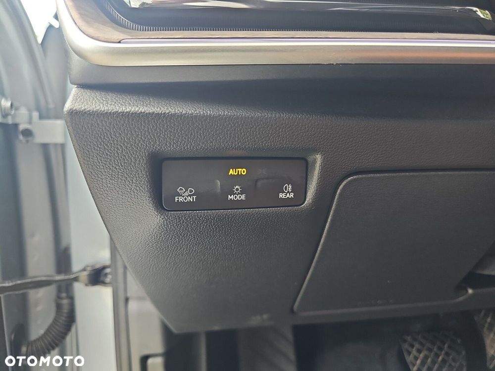 Skoda Superb 1.5 TSI L&K DSG - 21