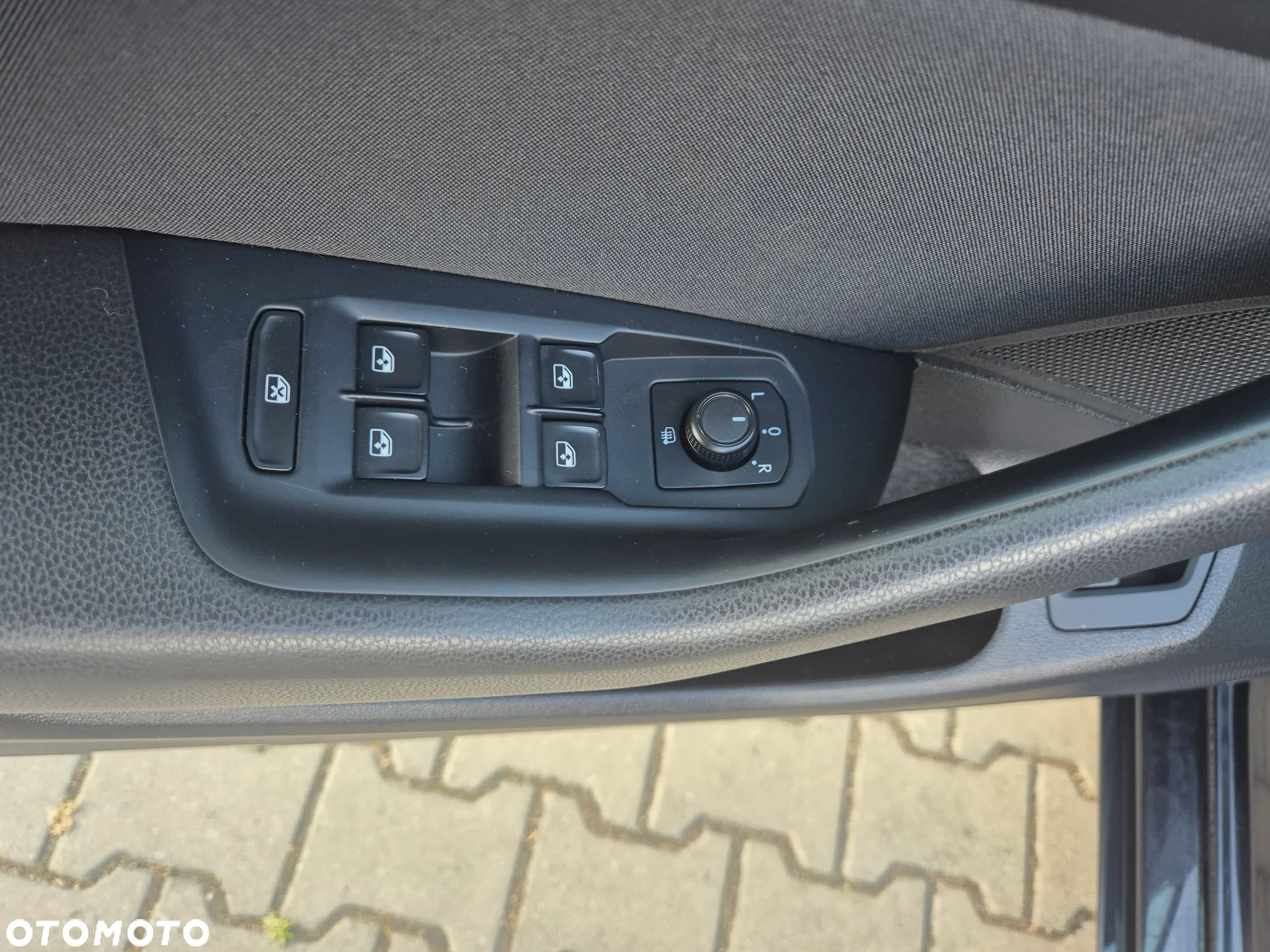 Volkswagen Passat 2.0 TDI BMT Comfortline - 23