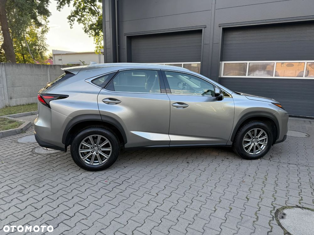 Lexus NX 200t Elite AWD - 2