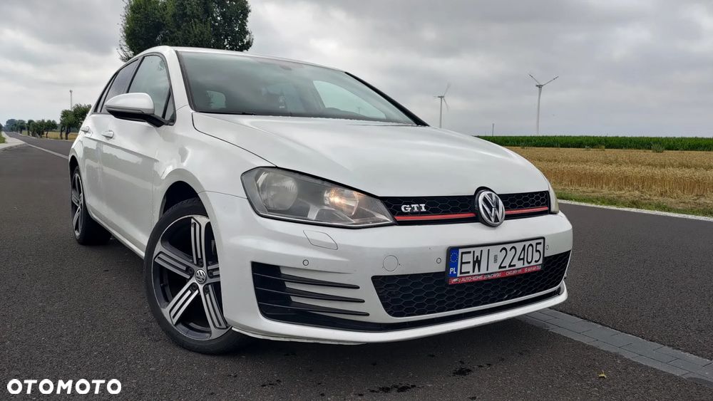 Volkswagen Golf 1.6 TDI BlueMotion Technology Cup - 1