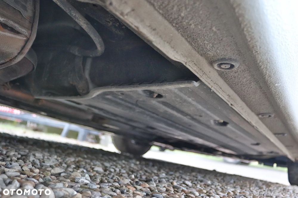 Hyundai i30 blue 1.4 Trend - 15