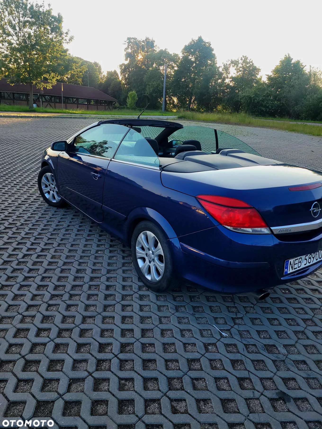 Opel Astra Twin Top 1.9 CDTI Edition - 5