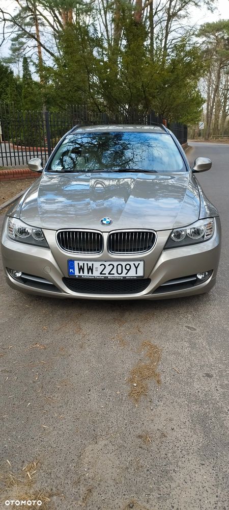 BMW Seria 3 320i - 1