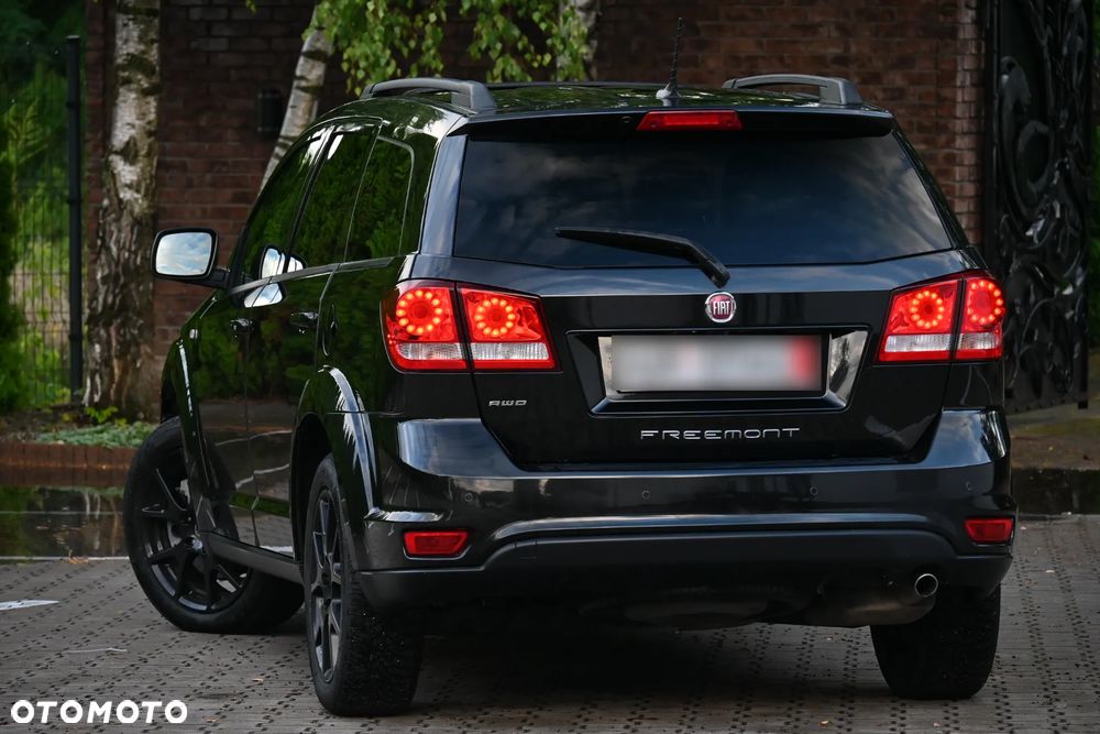 Fiat Freemont 2.0 Multijet 16V DPF Automatik Allrad Black Code - 16