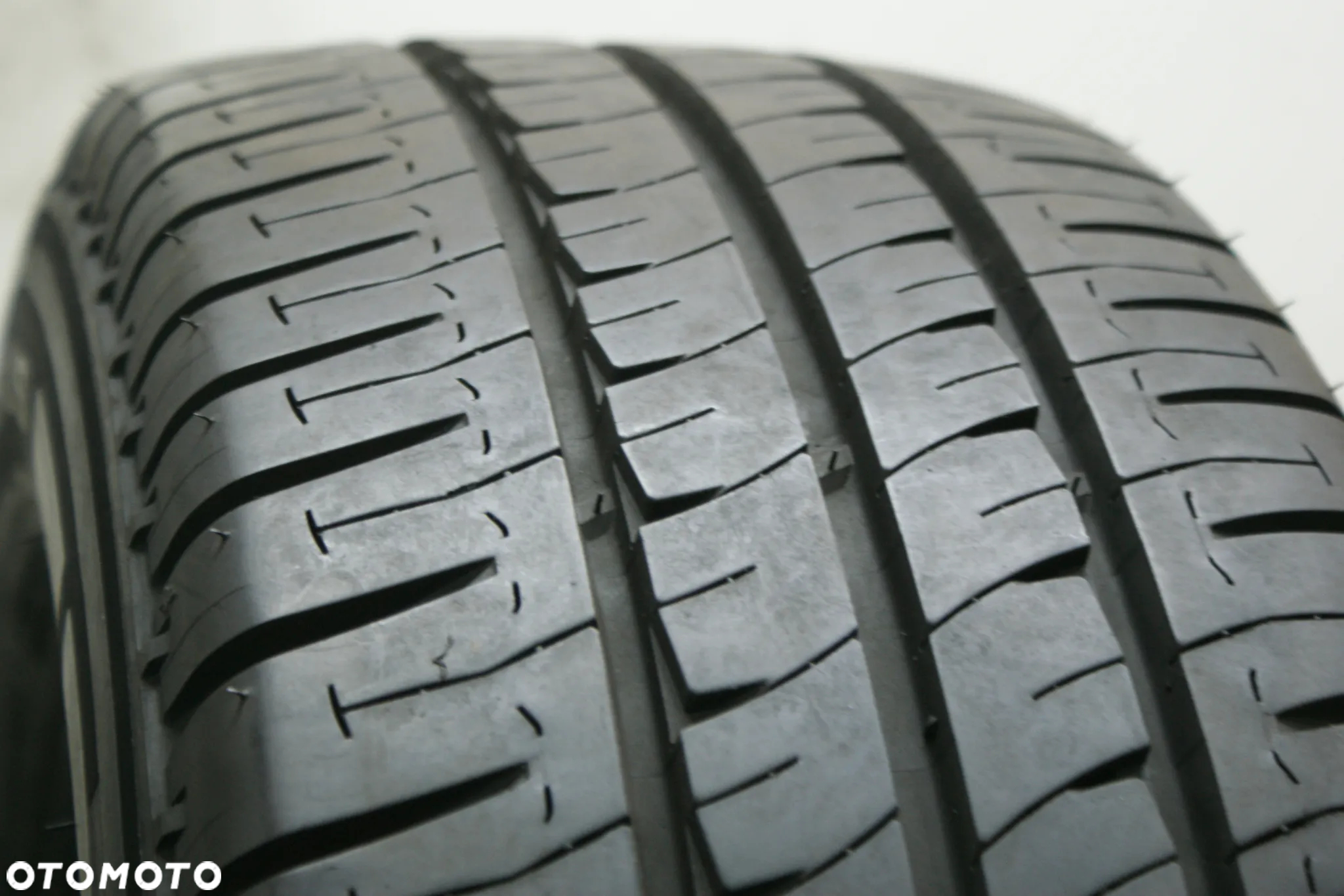 letnie 235/65R16C MICHELIN AGILIS , 8,7mm A9612 - 2