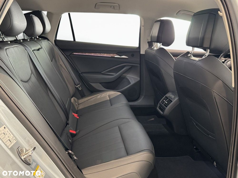 Skoda Superb 2.0 TDI SCR L&K DSG - 15