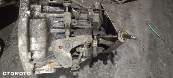 Skrzynia biegów Renault 1.9 dCi 6 biegów